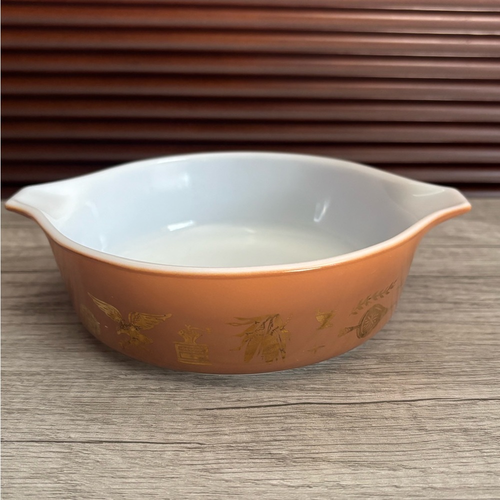 Pyrex Early American 1 Pint Dish